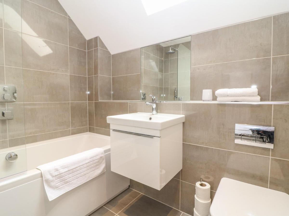 9 Windrush Heights Villa Burford Buitenkant foto